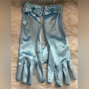 Five Sets of Girls Dress Up Princess Gloves
Gently Preloved